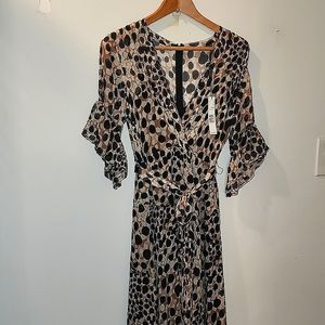 Close Out sale Elie Tahari Chiffon dress formal day wear